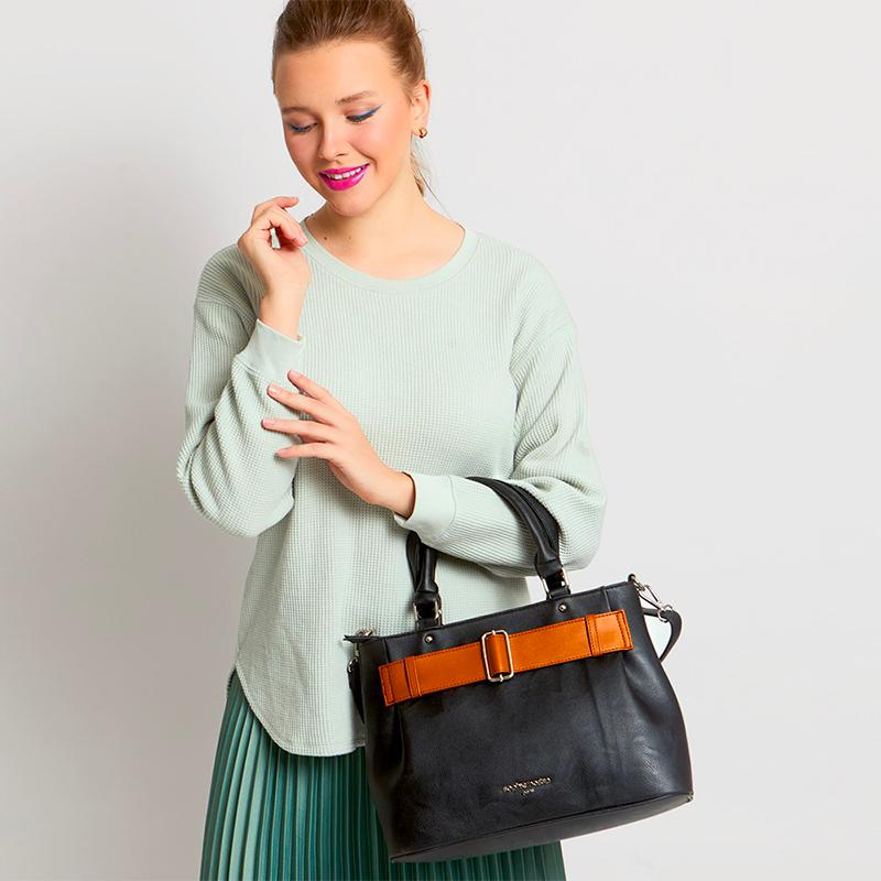 BELTHYNA BLACK BAG